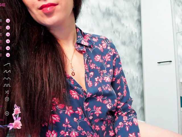 Kuvat KariFlower Welcome to my room, I am Karina: P all exciting mood, good and love !!) Tokens only in a common chat. Before the Privat, write in PM Favorite vibrations 6, 16,26, 51, 160 :P show with a toy @total