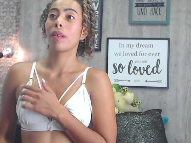 Kuvat karla-morelli Lovense: Interactive Toy that vibrates with your Tips #Lovense #Ohmibod #interactivetoy a little fun doesn't hurt you and it makes me very happy !!!!