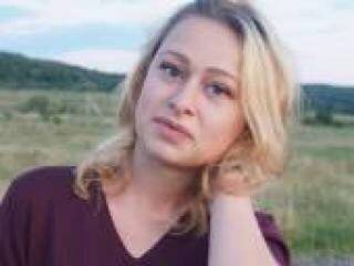 Eroottinen videokeskustelu karmelli