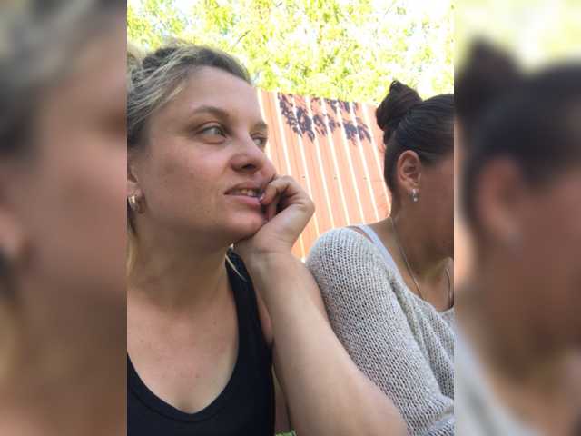 Lähettää kuvakaappauksia SEX-THREESOME