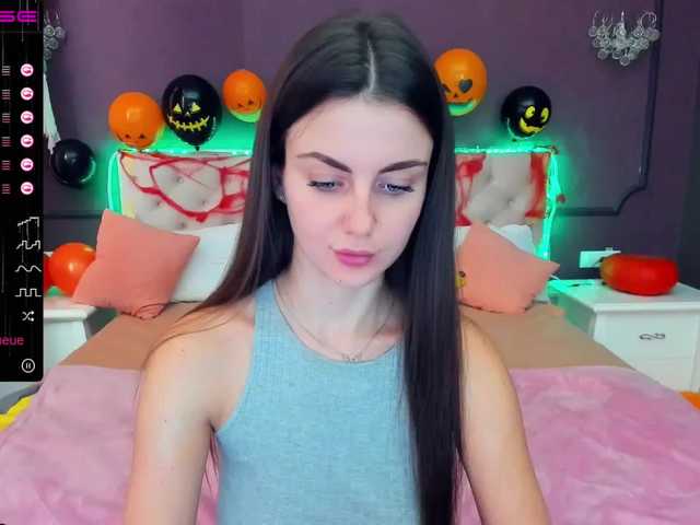 Lähettää kuvakaappauksia KarolinaFoxxx