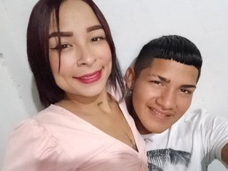 Eroottinen videokeskustelu KarryAndThoma