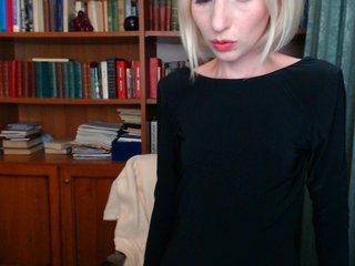 Kuvat KassiaDinn roleply,pussy play, naked show, strip only in privat room!