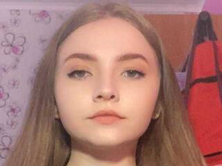 Eroottinen videokeskustelu KatarinaLITTLE