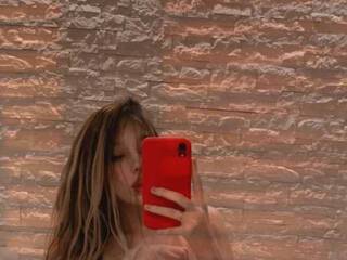 Eroottinen videokeskustelu Katelibre