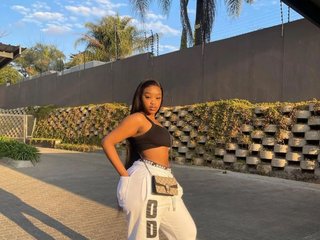 Eroottinen videokeskustelu KateSpicy