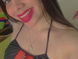 Eroottinen videokeskustelu KattaleyaF