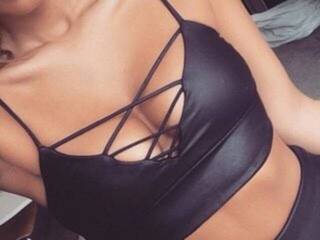 Eroottinen videokeskustelu KattyAsFire