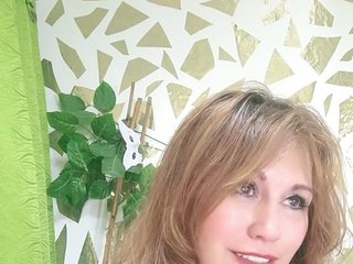 Eroottinen videokeskustelu Kazsandra