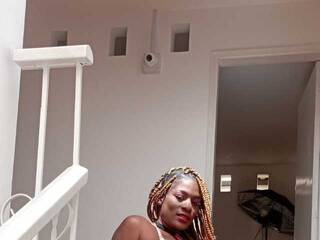 Eroottinen videokeskustelu keilth