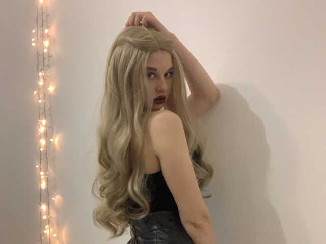 Kuva profiilista KellyQLove