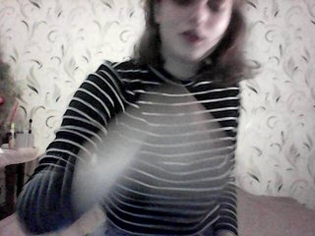 Lähettää kuvakaappauksia Khaleesi03