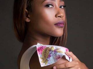 Eroottinen videokeskustelu khataleyaBala