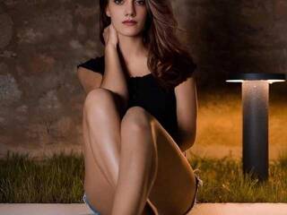 Eroottinen videokeskustelu Khloestahr