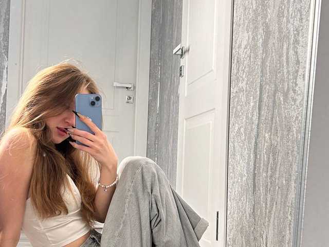 Kuva profiilista Kiana-White