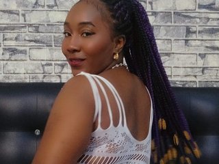 Eroottinen videokeskustelu kiara-evanss