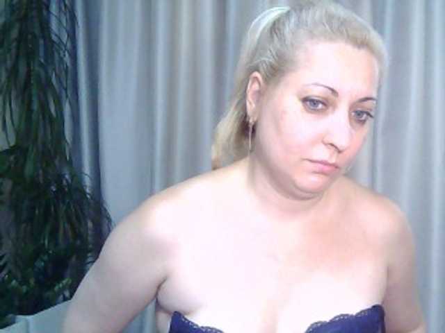 Kuvat KickaIricka I will add to my friends-20, view camera-25, show chest-40, open pussy -50, open asshole-70, get naked and show my holes-100