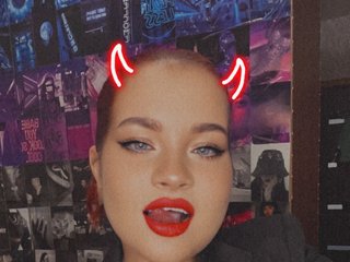 Eroottinen videokeskustelu Kiki-03
