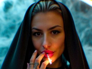 Eroottinen videokeskustelu KillerWitch