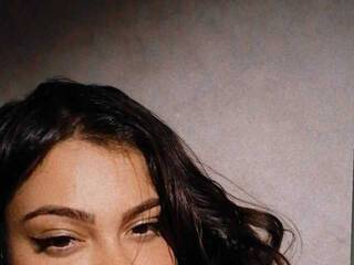 Eroottinen videokeskustelu KimWalkeer