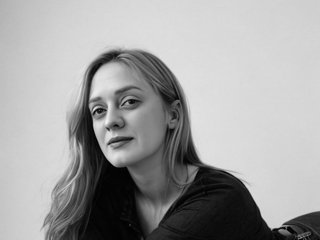 Eroottinen videokeskustelu Kira2025