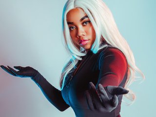 Eroottinen videokeskustelu KishaBarnes