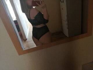 Eroottinen videokeskustelu Kisiosibi23