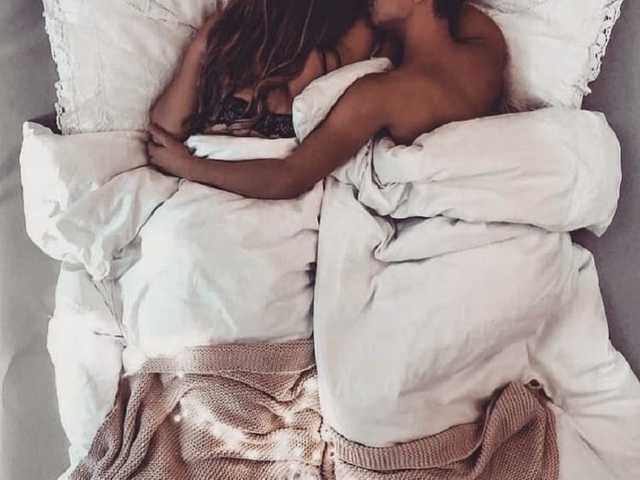 Kuva profiilista kissmeowcouple