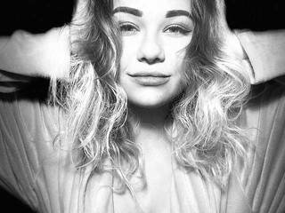 Eroottinen videokeskustelu Kittenbabys