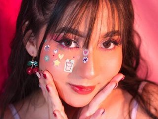 Eroottinen videokeskustelu Kitty-Sophie