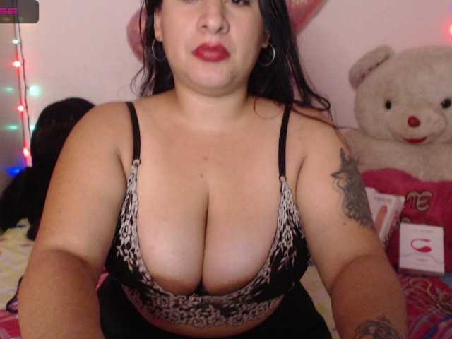 Kuvat kiutboobs TITS BOUNCE TODAY....tits flash 50 tips - nude 120 tips - suck dildo 100 tips - finguering 160. BIG SQUIRT 400, toy ass 1000