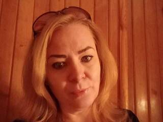 Eroottinen videokeskustelu KlorissDenvi