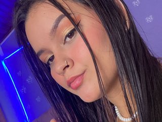 Eroottinen videokeskustelu KrissSweetBoobs