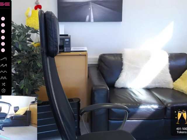 Kuvat KristinaKesh At the office! Lovense Ferri and LUSH ON! Privats welcome!!! Lovense reacting from 3 tok. 99 tok single tip before privat.