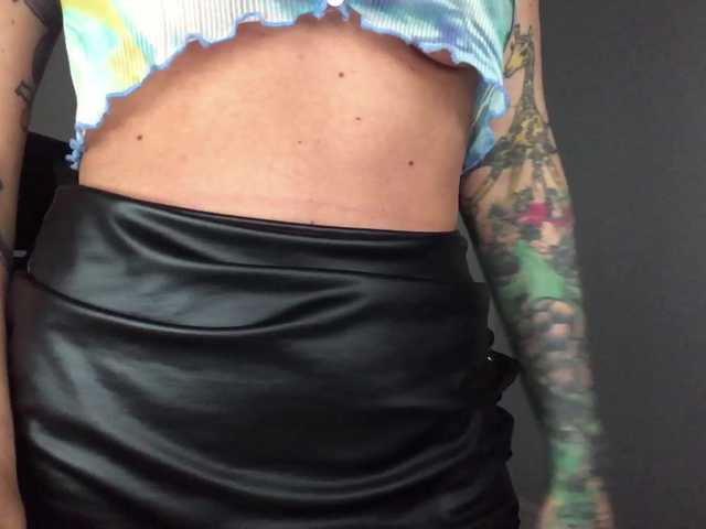 Lähettää kuvakaappauksia kxtiemccxnn