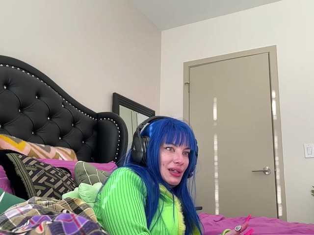 Lähettää kuvakaappauksia kxtiemccxnn