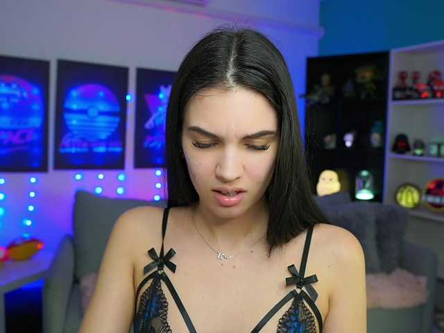 Kuvat KylieQuinn018 I have to ask guys from america pls help me with some answer to me :) MAKE ME SQUIRT #teen #squirt #anal #dildo #18 Lovense Lush
