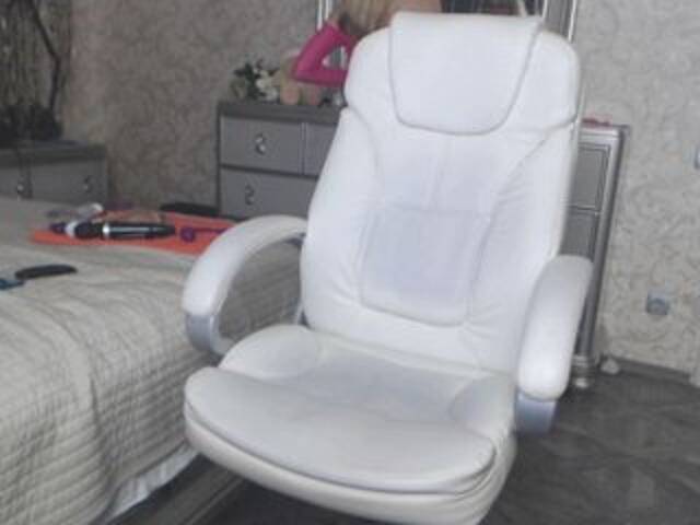 Lähettää kuvakaappauksia LadyAnais