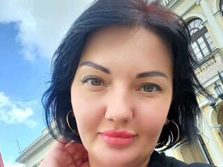 Eroottinen videokeskustelu LadyBoomWild