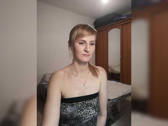 Lähettää kuvakaappauksia LadyYa