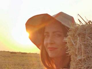 Eroottinen videokeskustelu Ev-ge-sha