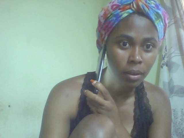 Lähettää kuvakaappauksia Annahbelle