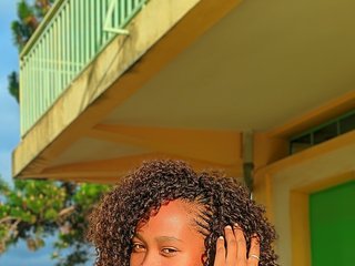 Eroottinen videokeskustelu Larah00