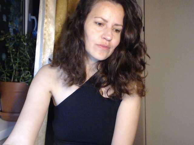 Lähettää kuvakaappauksia Larianna