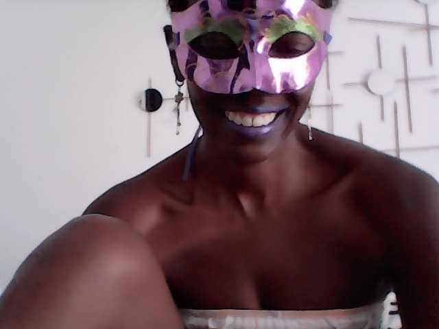 Lähettää kuvakaappauksia latinmariposa