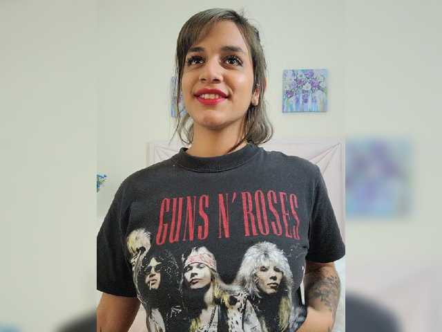 Lähettää kuvakaappauksia LauraBlau