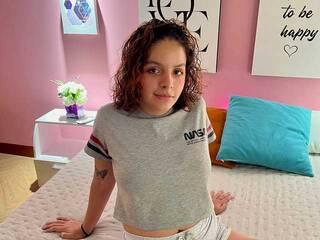 Eroottinen videokeskustelu LayylaMoon