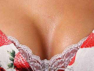 Eroottinen videokeskustelu LeaCrox