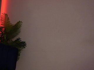 Eroottinen videokeskustelu LeahSauvage