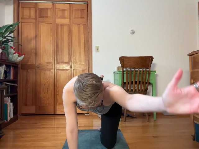 Kuvat LeahWilde Yoga time!- keep in mind lurkers will be banned, if you can't tip you can't stay